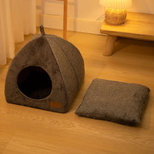 Cozy Semi-Enclosed Cat Bed